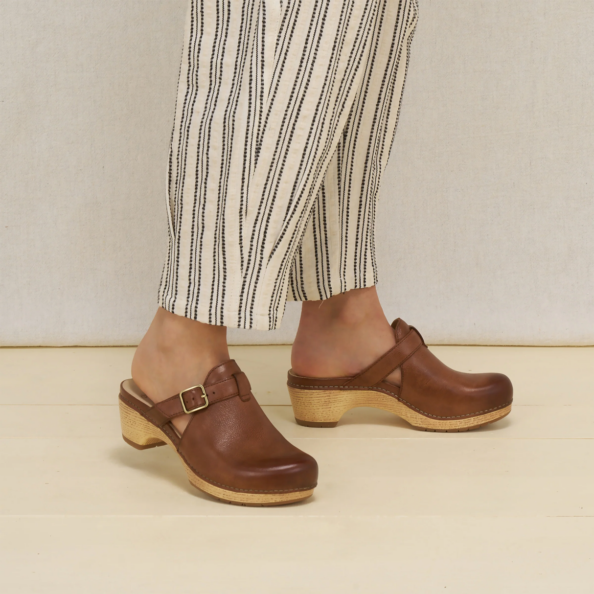 Dansko Leandra Clog (Women) - Brown Leather
