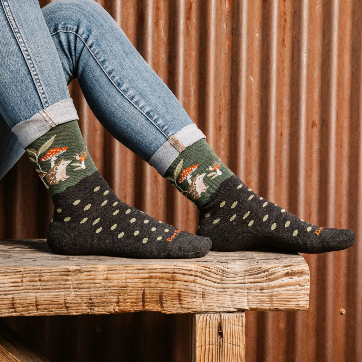 Darn Tough Wild Life Lightweight Cushion Crew Sock (Women) - Hedgehog Moss Accessories - Socks - Lifestyle - The Heel Shoe Fitters