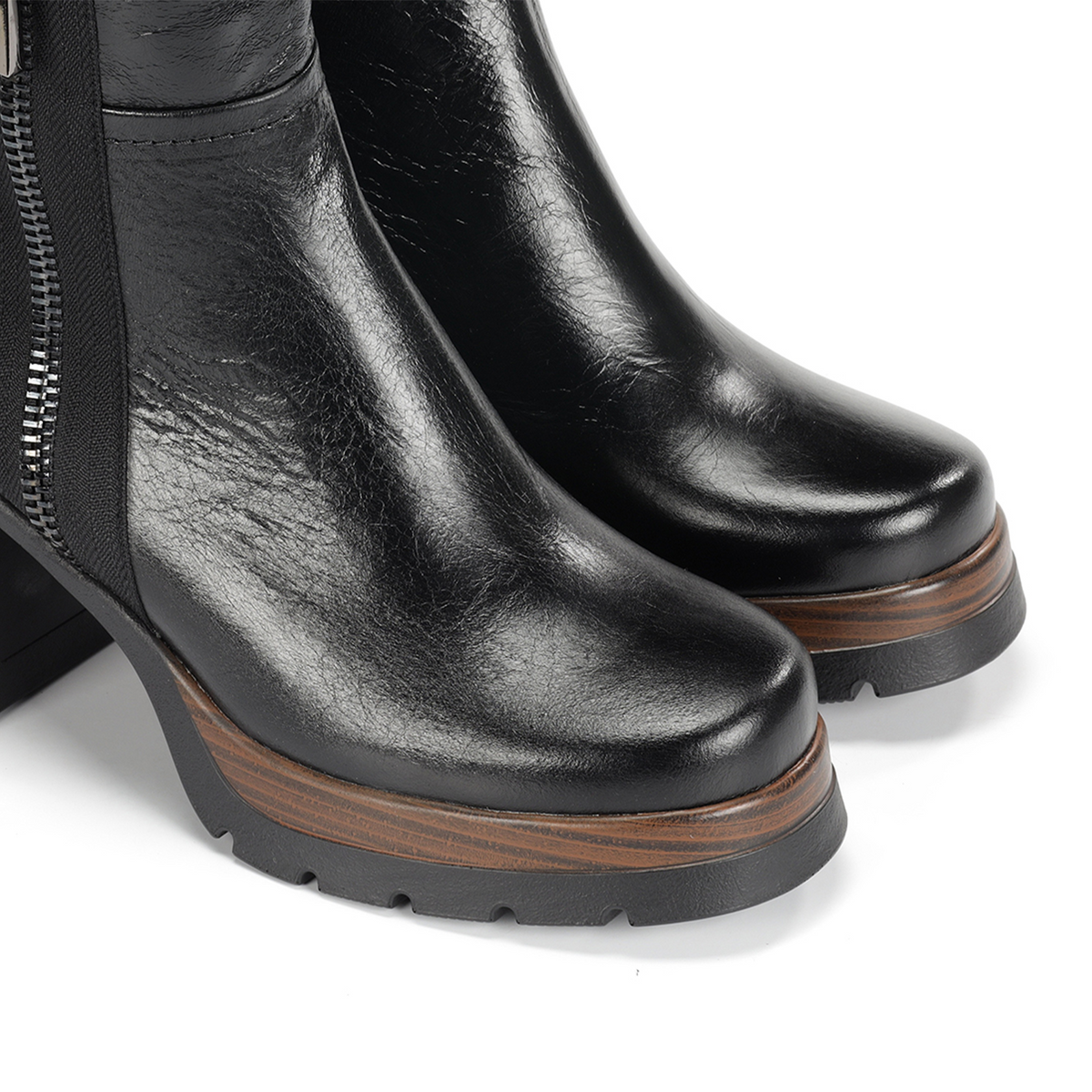 Dorking Safe D9413 Heeled Boot (Women) - Alias Negro
