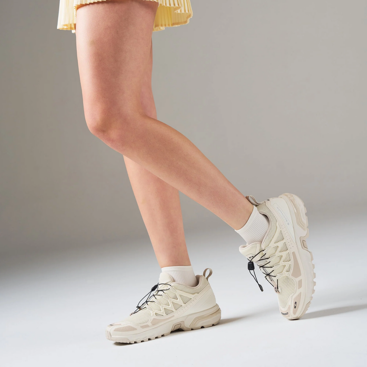 Feetures Elite Light Cushion Quarter (Unisex) - Linen