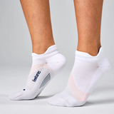 Feetures Elite Light Cushion No Show Tab Sock (Unisex) Accessories - Socks - Performance - The Heel Shoe Fitters