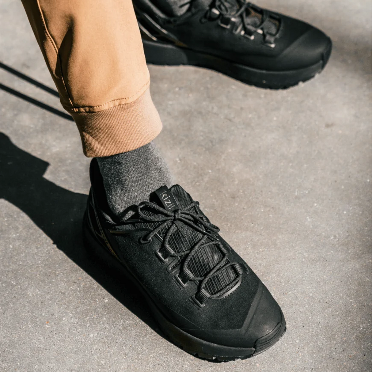 Kizik Wasatch Leather Low (Men) - Blackout