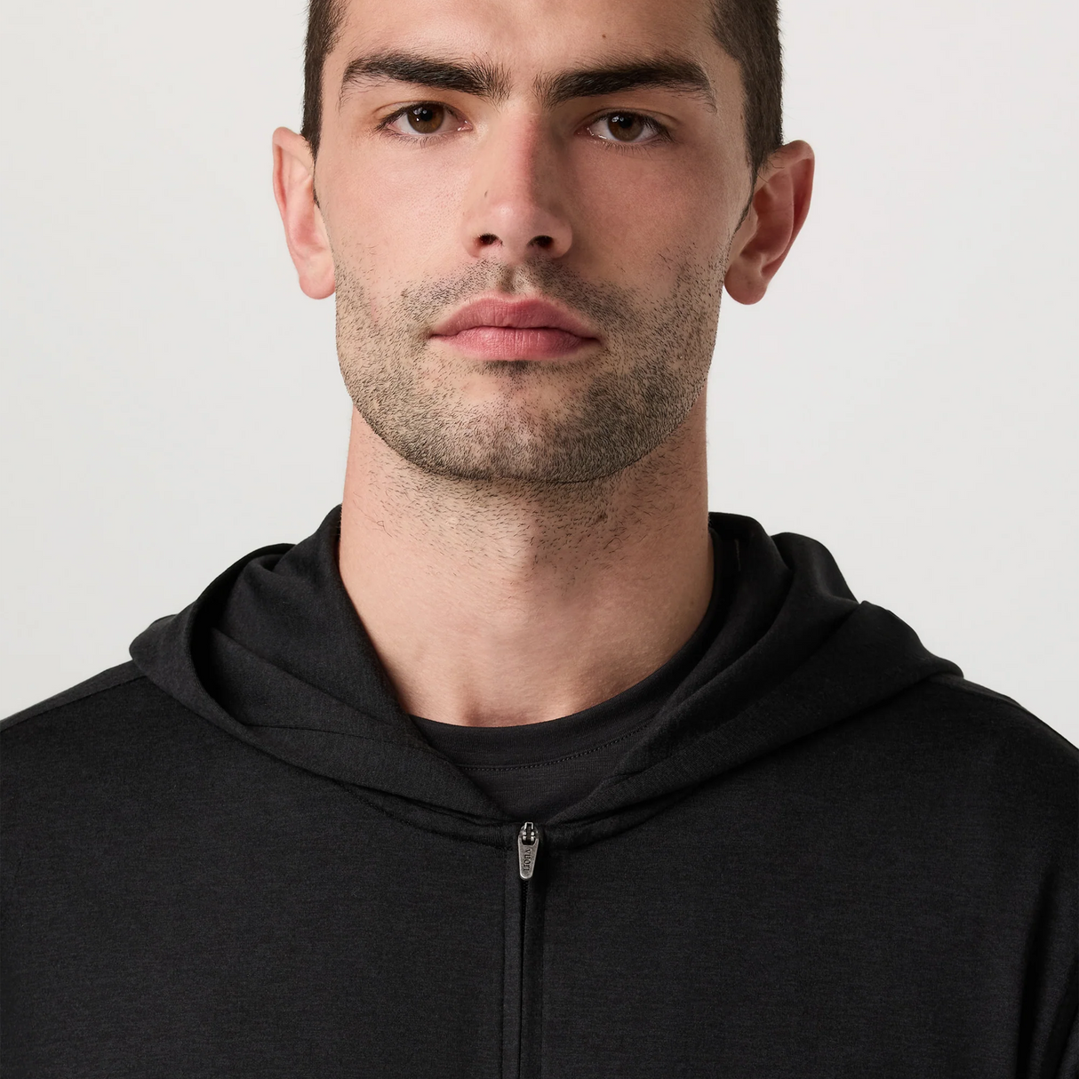 Vuori Ponto Full Zip Hoodie (Men) - Black Heather Apparel - Top - Sweatshirt - The Heel Shoe Fitters
