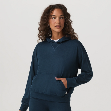 Vuori Halo Modern Pullover Hoodie (Women) Apparel - Top - Sweatshirt - The Heel Shoe Fitters