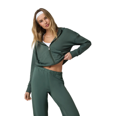 Vuori Halo Modern Full Zip (Women) - Agate Green Apparel - Top - Sweatshirt - The Heel Shoe Fitters