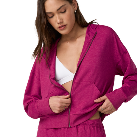 Vuori Halo Modern Full Zip (Women) - Dragonfruit Heather Apparel - Top - Sweatshirt - The Heel Shoe Fitters
