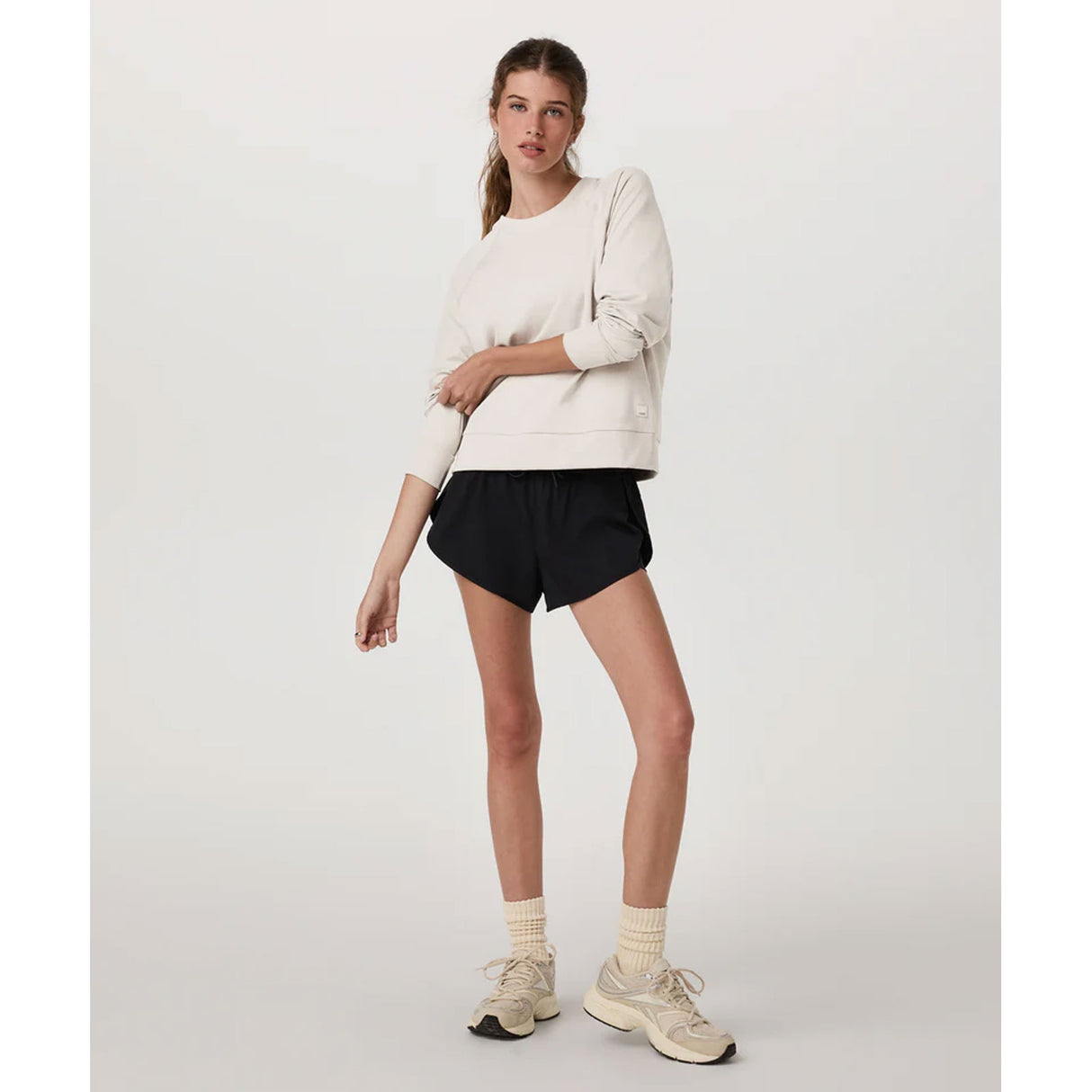 Vuori Halo Long Sleeve Crew (Women) - Ecru Heather Apparel - Top - Sweatshirt - The Heel Shoe Fitters