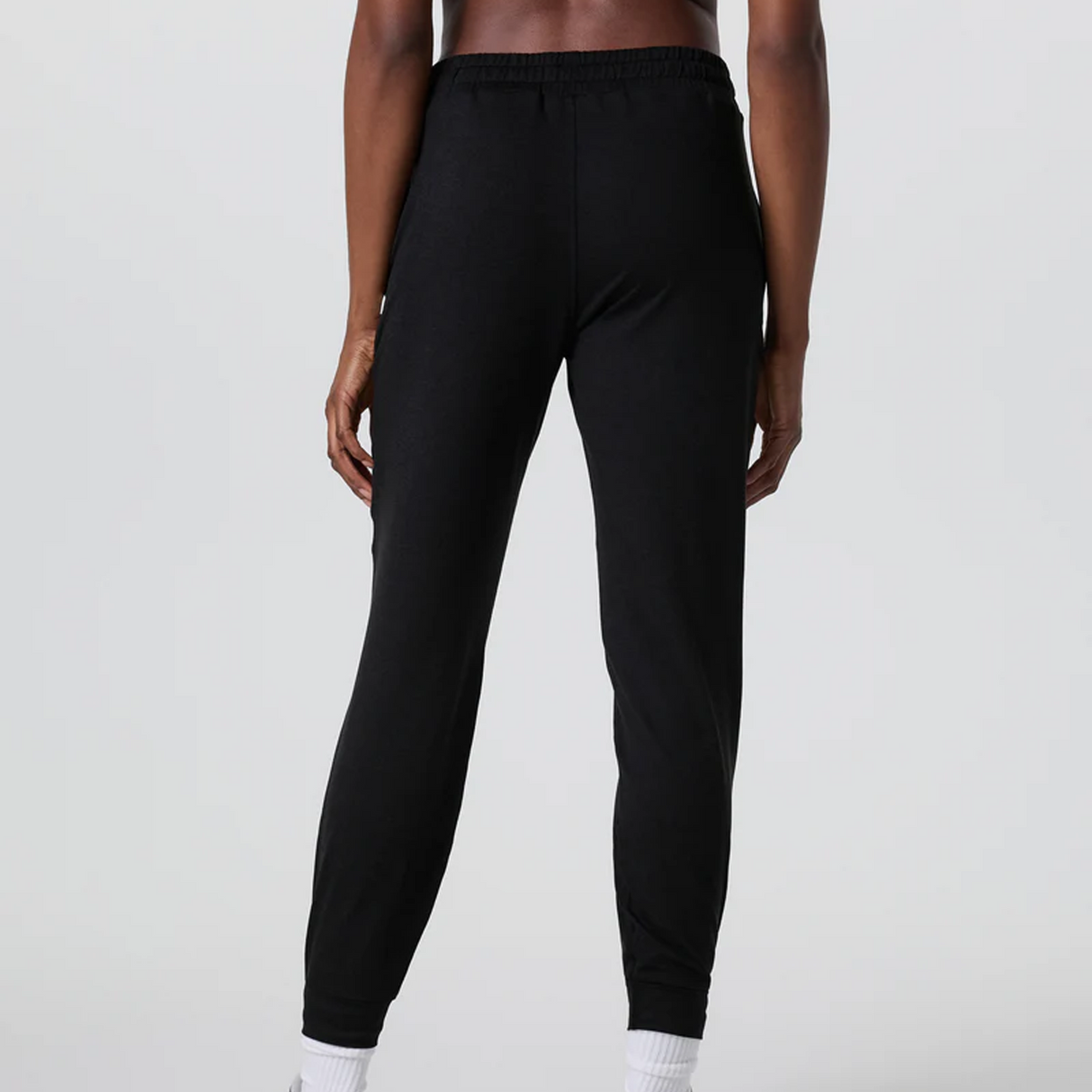 Vuori Performance Jogger (Women) - Black Heather Apparel - Bottom - Pant - The Heel Shoe Fitters