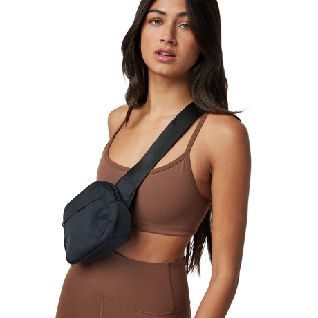 Vuori All Around Hip Pack (Women) - Black Accessories - Bags - Crossbody - The Heel Shoe Fitters