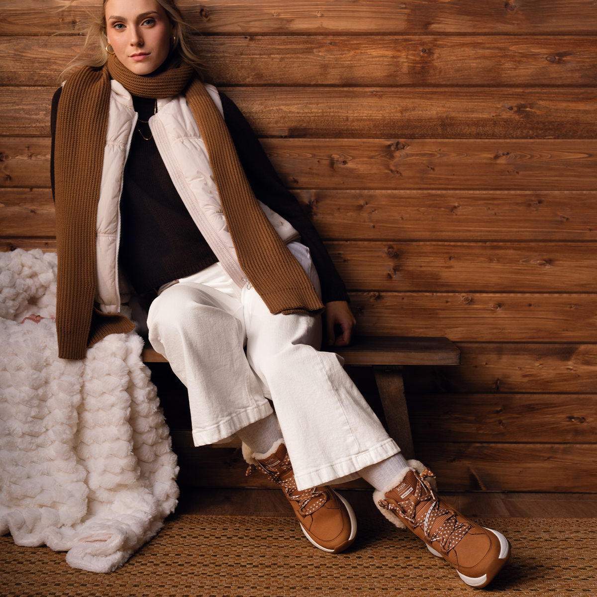 Kizik Juno 2 Lace Boot (Women) - Bran/Pristine