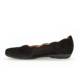 Gabor 34166-17 Scalloped Flat (Women) - Schwarz Samtchevreau Dress-Casual - Flats - The Heel Shoe Fitters