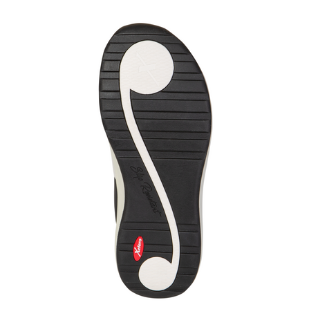 Xelero Nellie Sneaker (Women) - Black/White Athletic - Casual - Lace Up - The Heel Shoe Fitters