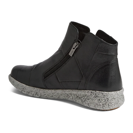 Ziera Sisley (Women) - Black/Grey Boots - Casual - Low - The Heel Shoe Fitters