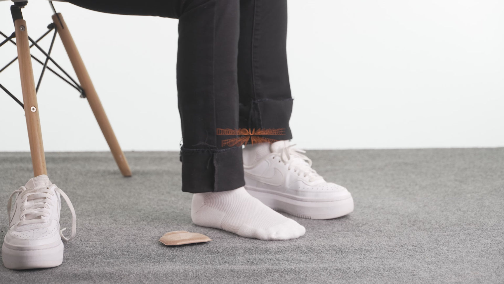 Foot Snuggs Sport Snuggs (Unisex) - Beige Accessories - Misc - The Heel Shoe Fitters