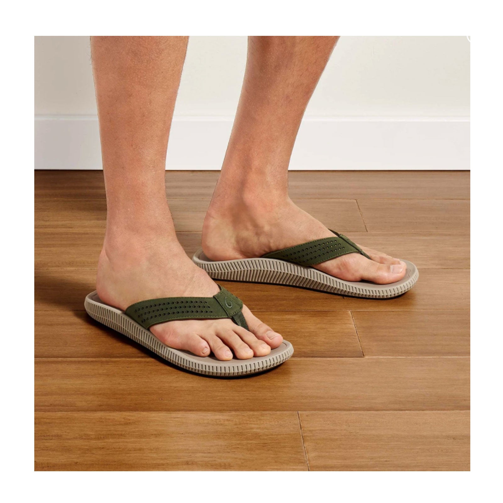 OluKai Ulele Thong Sandal (Men) Nori/Clay – The Heel Shoe Fitters