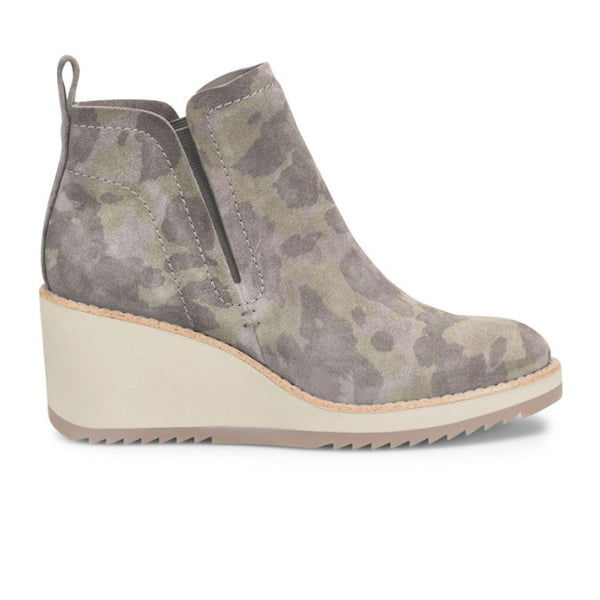 Bionica richfield suede deals wedge boot